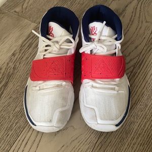Kyrie Nike Sneakers